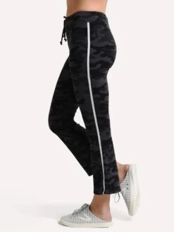 Sundry Camo Kick Flare Pant -ST.BERNARD Clothing 05r c30t11 charcoalalt1