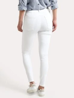 Citizens Of Humanity Women's Chrissy Uber High Rise Skinny Jean 8 Citizens Of Humanity Women's Chrissy Uber High Rise Skinny Jean -ST.BERNARD Clothing 1611 1106 whitesculptalt2