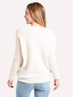 White+Warren Essential V Neck -ST.BERNARD Clothing 17708 PEARLWHITEalt3