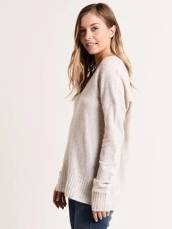 White + Warren V Neck Wide Rib Hem Sweater -ST.BERNARD Clothing 17746x pebbletweedalt2