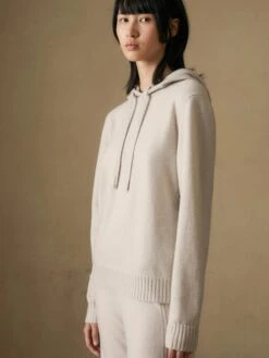 Frauenschuh Women's Solea Cashmere Hoodie -ST.BERNARD Clothing 489552x100BEIGExPrimary 128209826 1da3de83 3dfe 4a23 b2a2 0841be6f226e