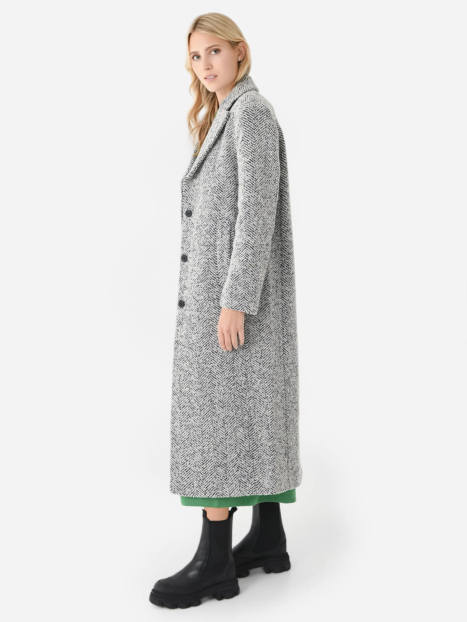 Remain Women's Herringbone Boxy Coat 2 Remain Women's Herringbone Boxy Coat - Image 2