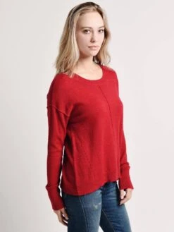 Hem & Thread Seam Detail Sweater 7 Hem & Thread Seam Detail Sweater -ST.BERNARD Clothing 5690n redalt1