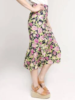 MDS Stripes Pencil Skirt With Ruffle -ST.BERNARD Clothing 616 navyfloralalt1