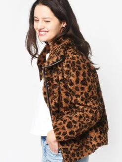 BB Dakota Kitty Come Close -ST.BERNARD Clothing BJ402094 COCOalt3