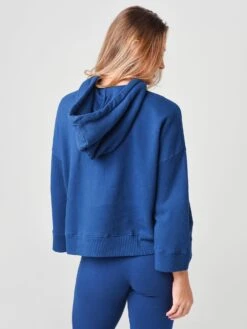 Warm Women's Minimal Boxy Hoodie -ST.BERNARD Clothing F20 515xNAVYxAlt2 15957908