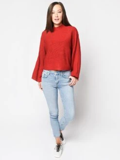 BB Dakota Women’s Neck Yourself Sweater -ST.BERNARD Clothing JJ306594 APPLEREDalt3