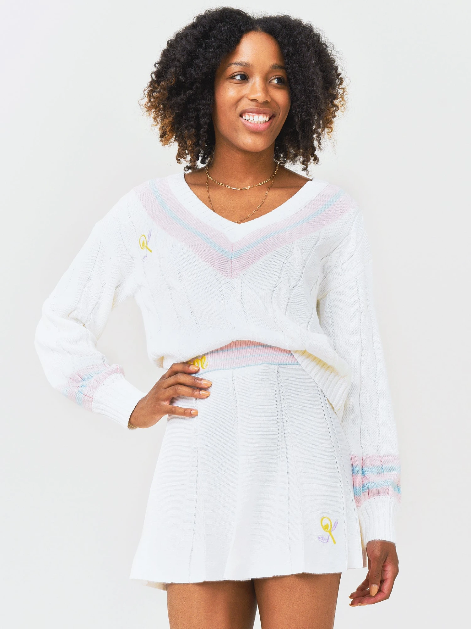 LoveShackFancy Women's Malaine V-Neck Sweater 4 LoveShackFancy Women's Malaine V-Neck Sweater - Image 4