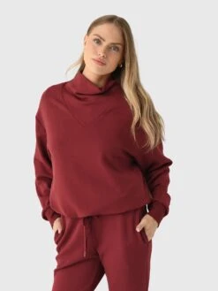 Varley Women's Betsy Sweatshirt -ST.BERNARD Clothing VAR00979xNEWMAROONxPrimary 172355617 586ac3ca 727b 491b bb16 c4586d7fc094