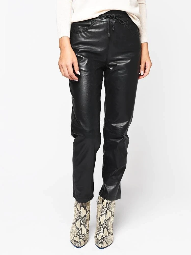 LTH JKT Women’s Hi-Waisted Slim Fit Jogger 3 LTH JKT Women’s Hi-Waisted Slim Fit Jogger - Image 3