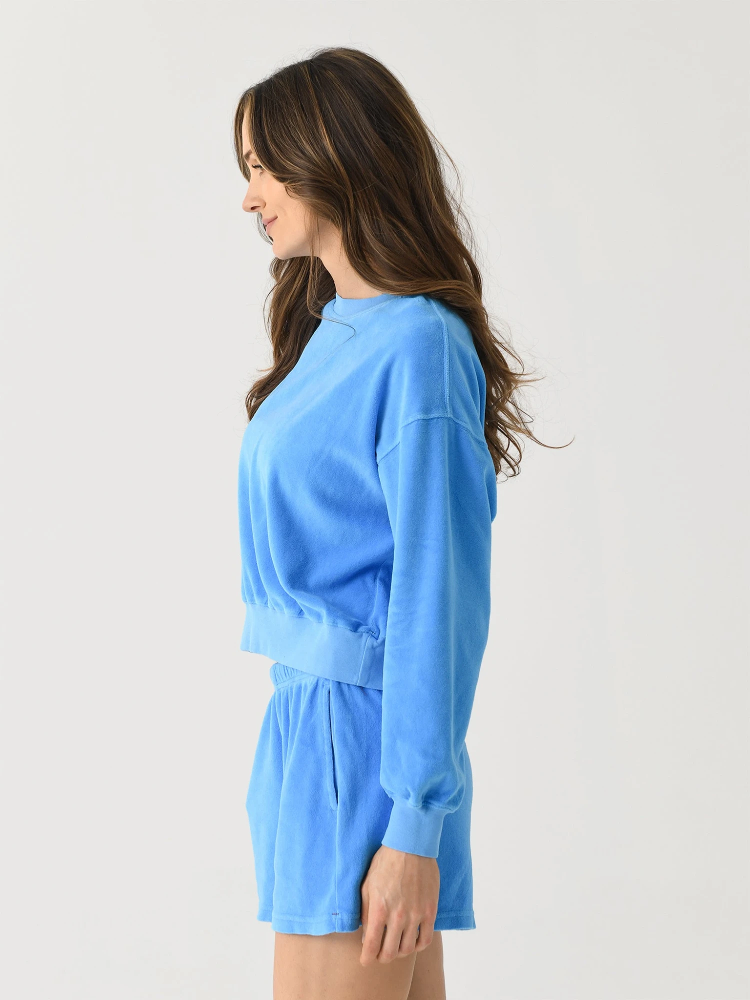 Xirena Women's Huxley Sweatshirt 3 Xirena Women's Huxley Sweatshirt - Image 3