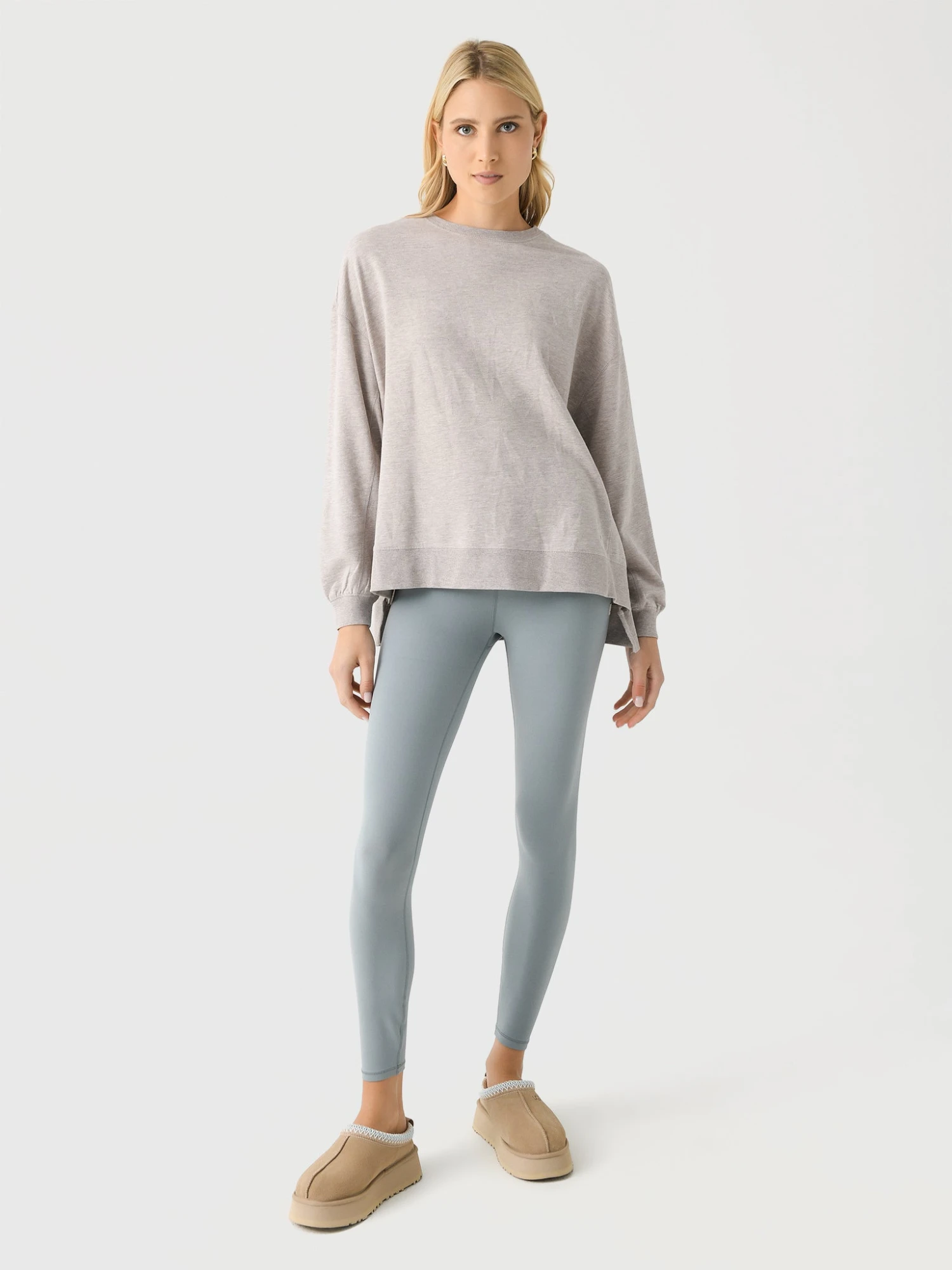 Z Supply Women's Modern Weekender Sweatshirt 7 Z Supply Women's Modern Weekender Sweatshirt - Image 7