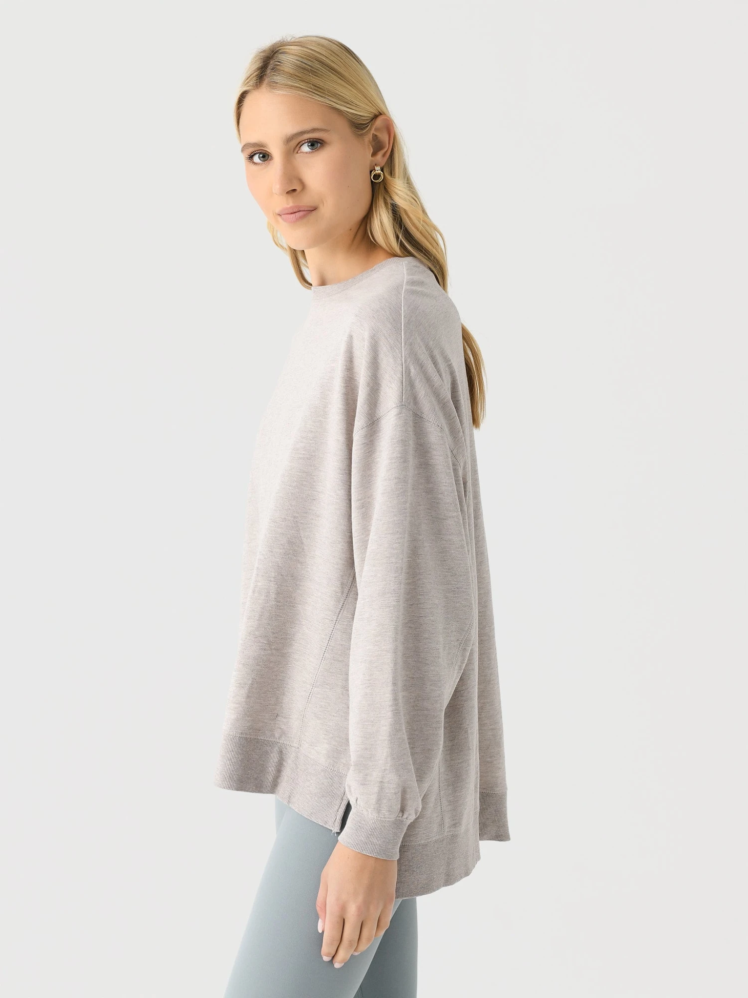 Z Supply Women's Modern Weekender Sweatshirt 8 Z Supply Women's Modern Weekender Sweatshirt - Image 8