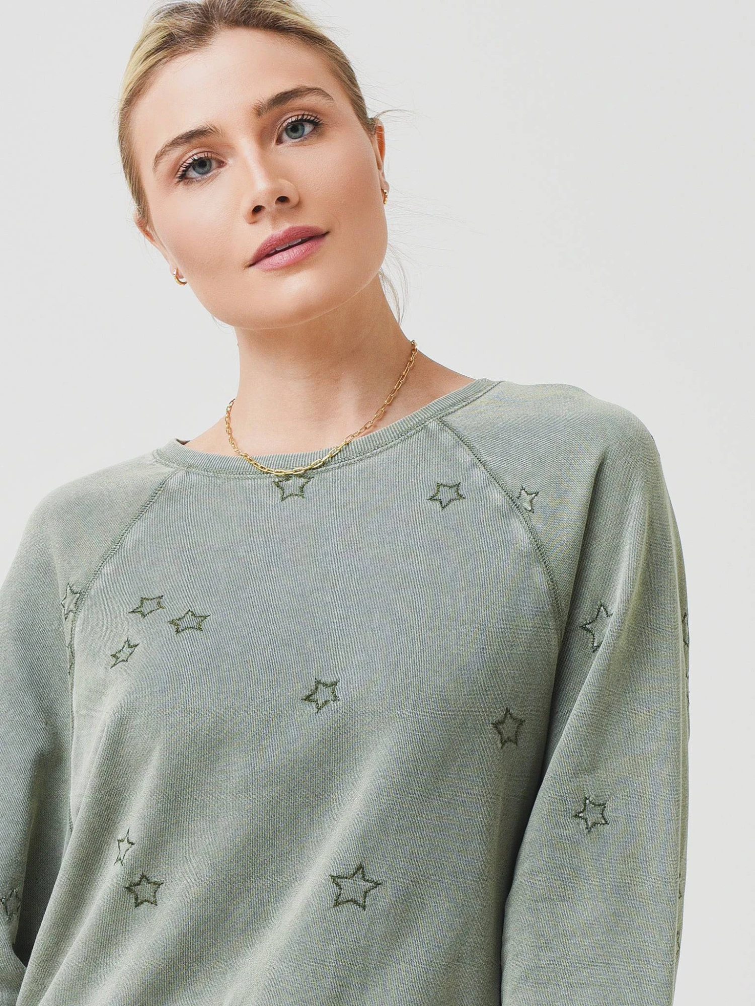 Z Supply Women's Bo Embroidered Star Sweatshirt 1 Z Supply Women's Bo Embroidered Star Sweatshirt