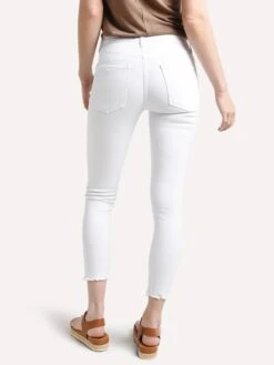 AGOLDE Sophie Crop Hi Rise Straight 9 AGOLDE Sophie Crop Hi Rise Straight -ST.BERNARD Clothing a018b 1013 sanction white alt3