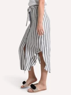 BB Dakota Stipe I Like Skirt -ST.BERNARD Clothing bj109351 navyalt2