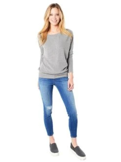 Cupcakes And Cashmere Emilys Favorite Sweatshirt -ST.BERNARD Clothing cg35243 minny medheatheralt3
