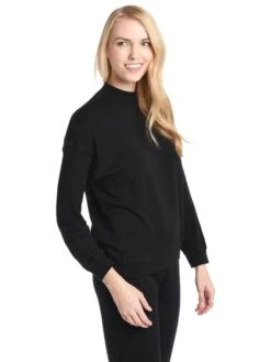 Velvet Holly Fleece Sweater -ST.BERNARD Clothing holly03 blackalt2