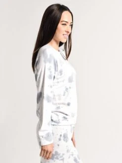 Monrow Vintage Raglan Pullover With Cloud Tie Dye 7 Monrow Vintage Raglan Pullover With Cloud Tie Dye -ST.BERNARD Clothing ht0257 48 vintageblackalt1