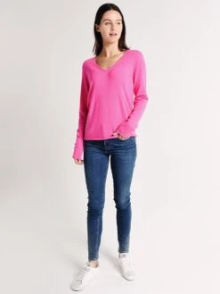 Majestic Cashmere Long Sleeve V-Neck -ST.BERNARD Clothing t011 fpu020 rosefluoalt3